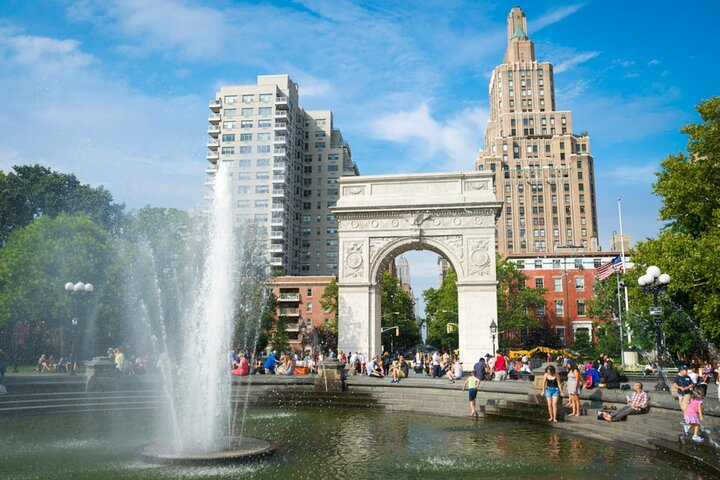 Manhattan’s Famous Artists: Exploration Game and Tour - Photo 1 of 7